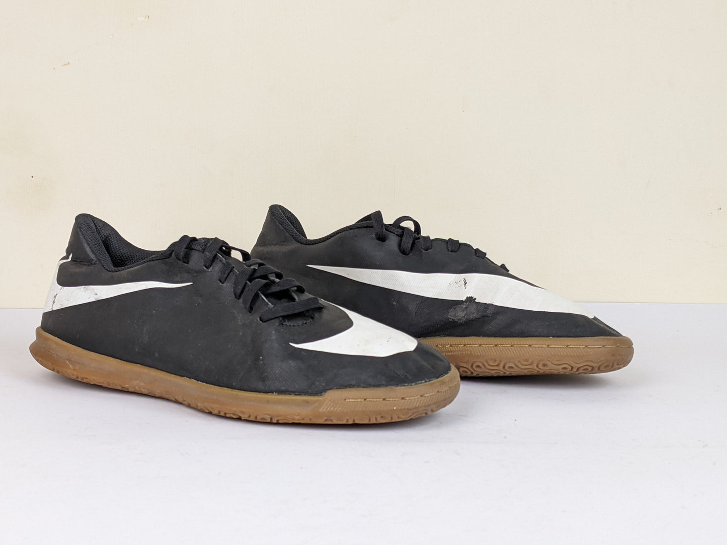 Nike Bravata IC 'Black/White