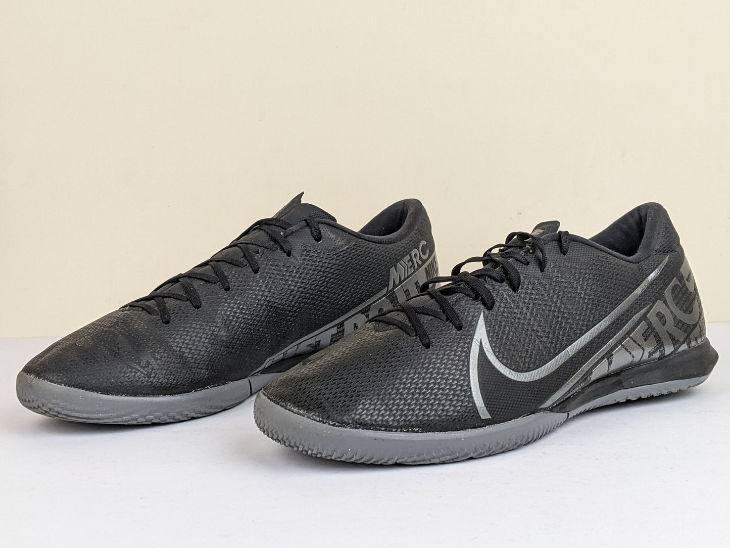 Nike Mercurial Vapor 13 Academy IC Under The Radar - Black/Metallic Cool Grey