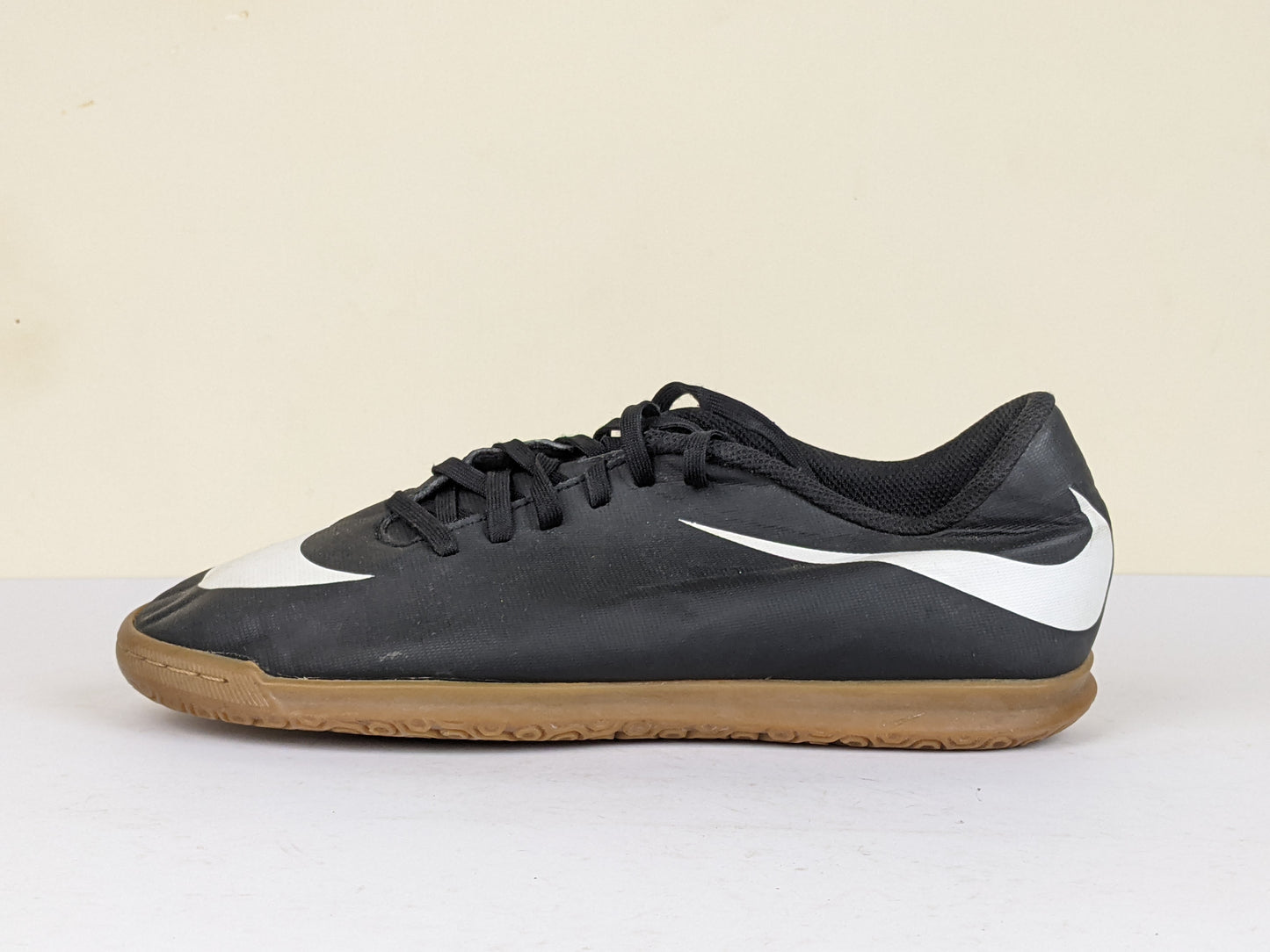 Nike Bravata IC 'Black/White