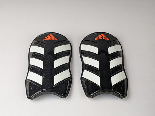 adidas Everlesto Shin Guards 'Black/White