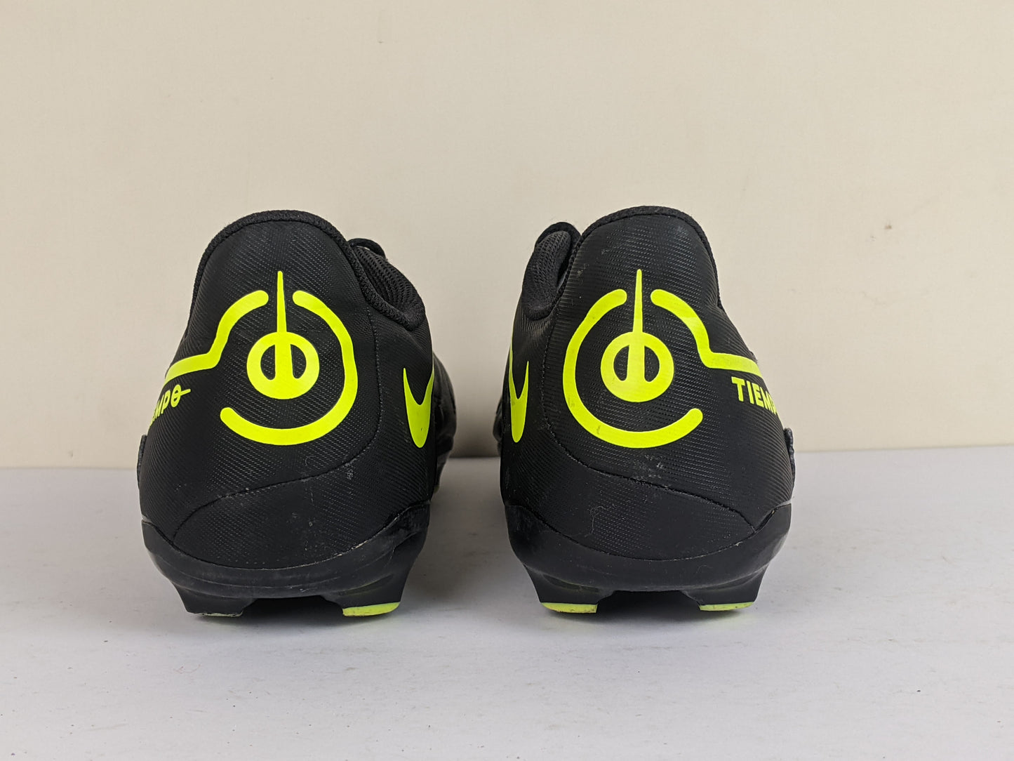 Nike Tiempo Legend 9 Club MG 'Black/Volt' Kids