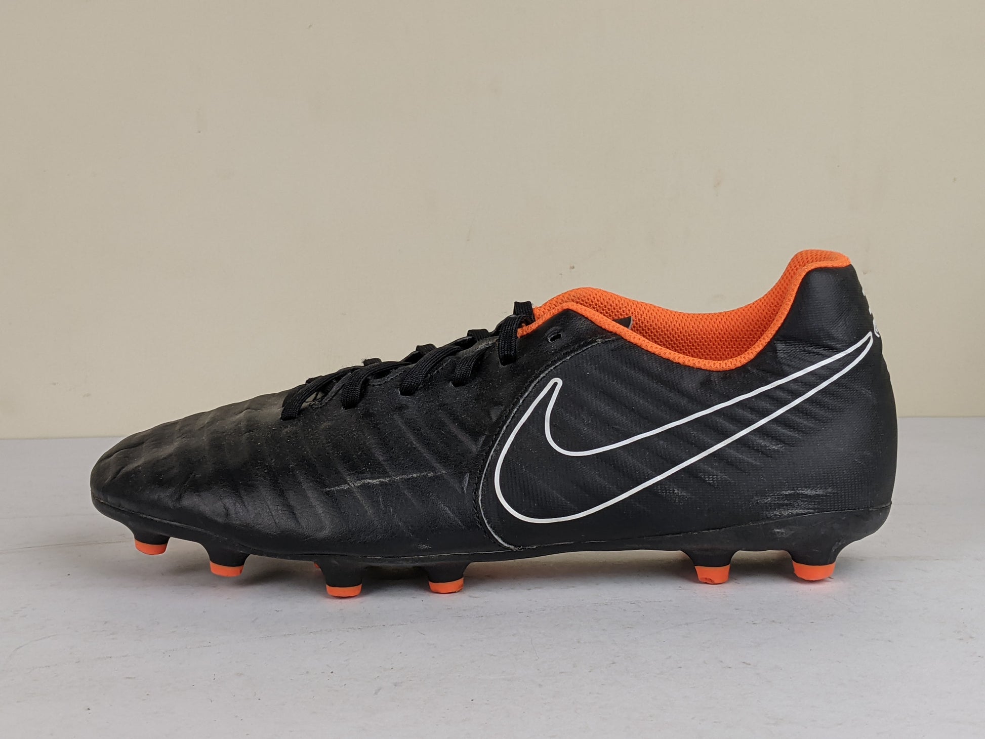 Nike Tiempo Legend 7 Club FG 'Black/Orange' (Slightly Damaged)