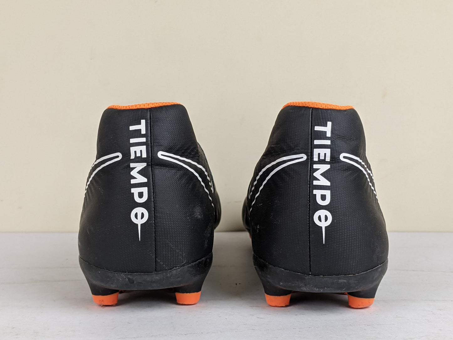 Nike Tiempo Legend 7 Club FG 'Black/Orange' (Slightly Damaged)