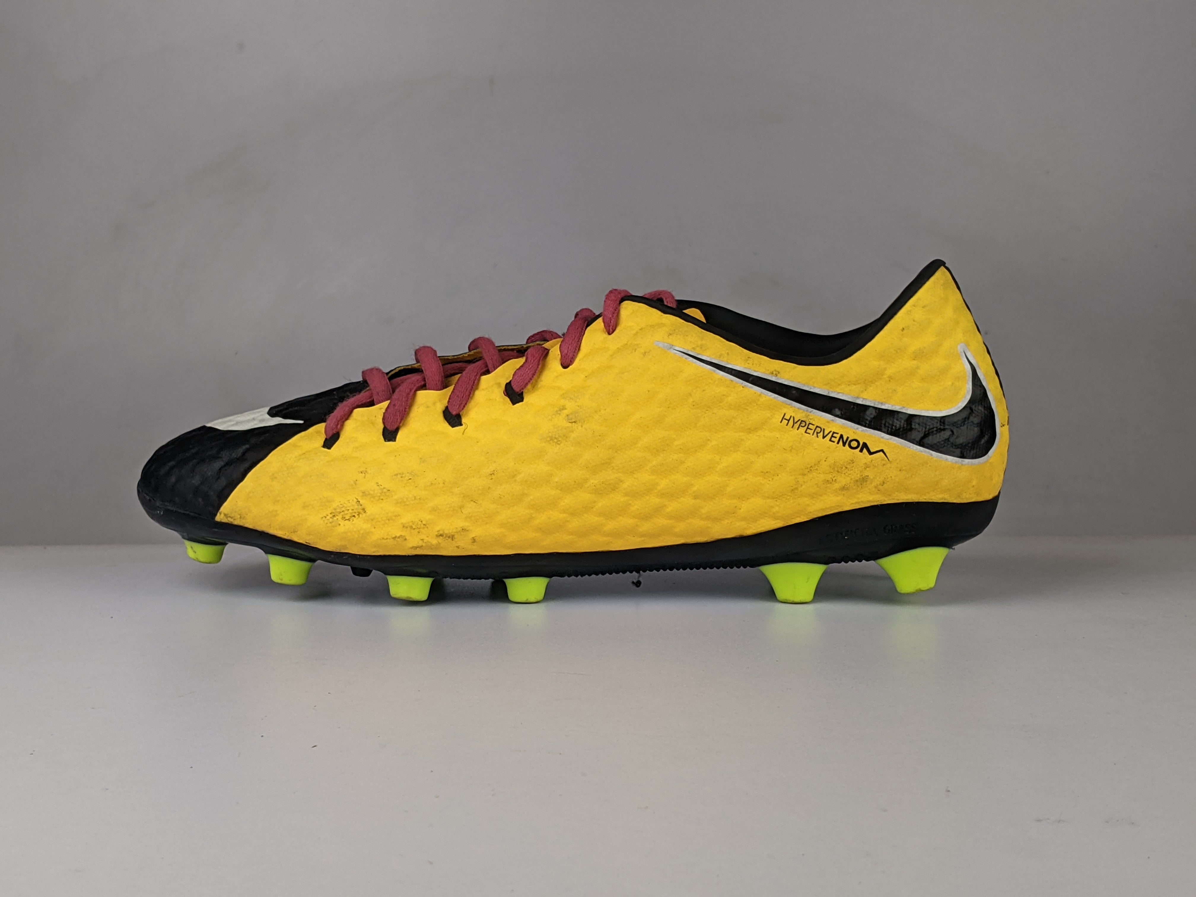 Nike Hypervenom Phelon III AG PRO Yellow Black Athletic Corner