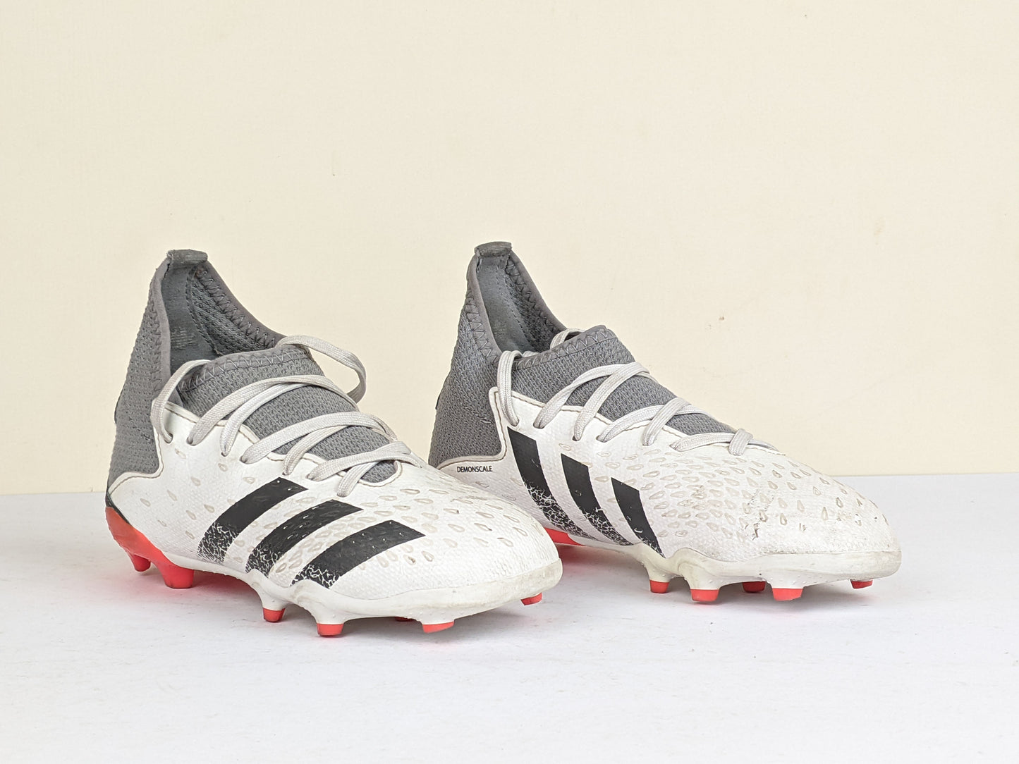 adidas Predator Freak .3 FG WhiteSpark - Footwear White/Iron Metal/Solar Red Kids