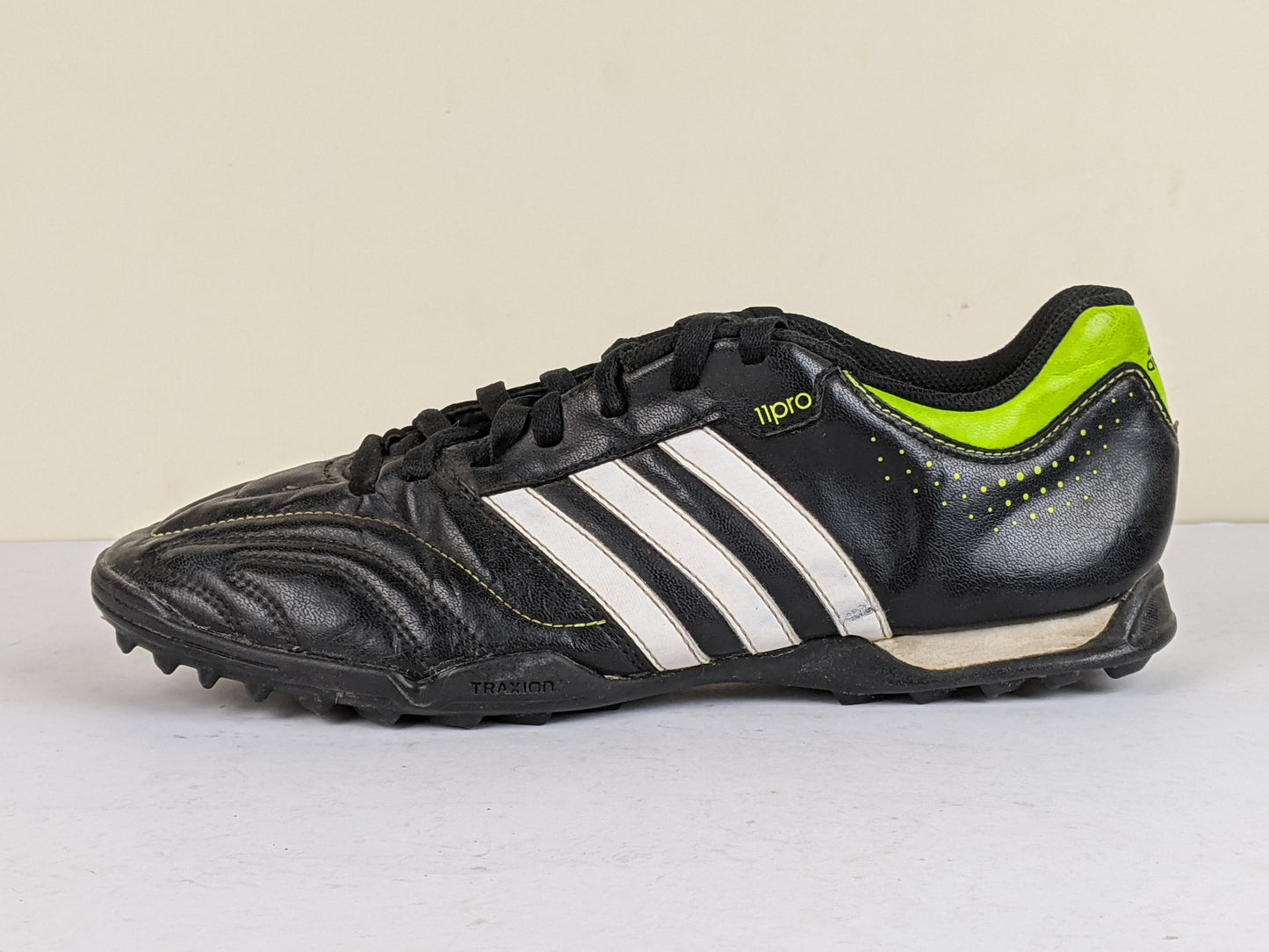 adidas 11Questra TRX TF 'Black/White