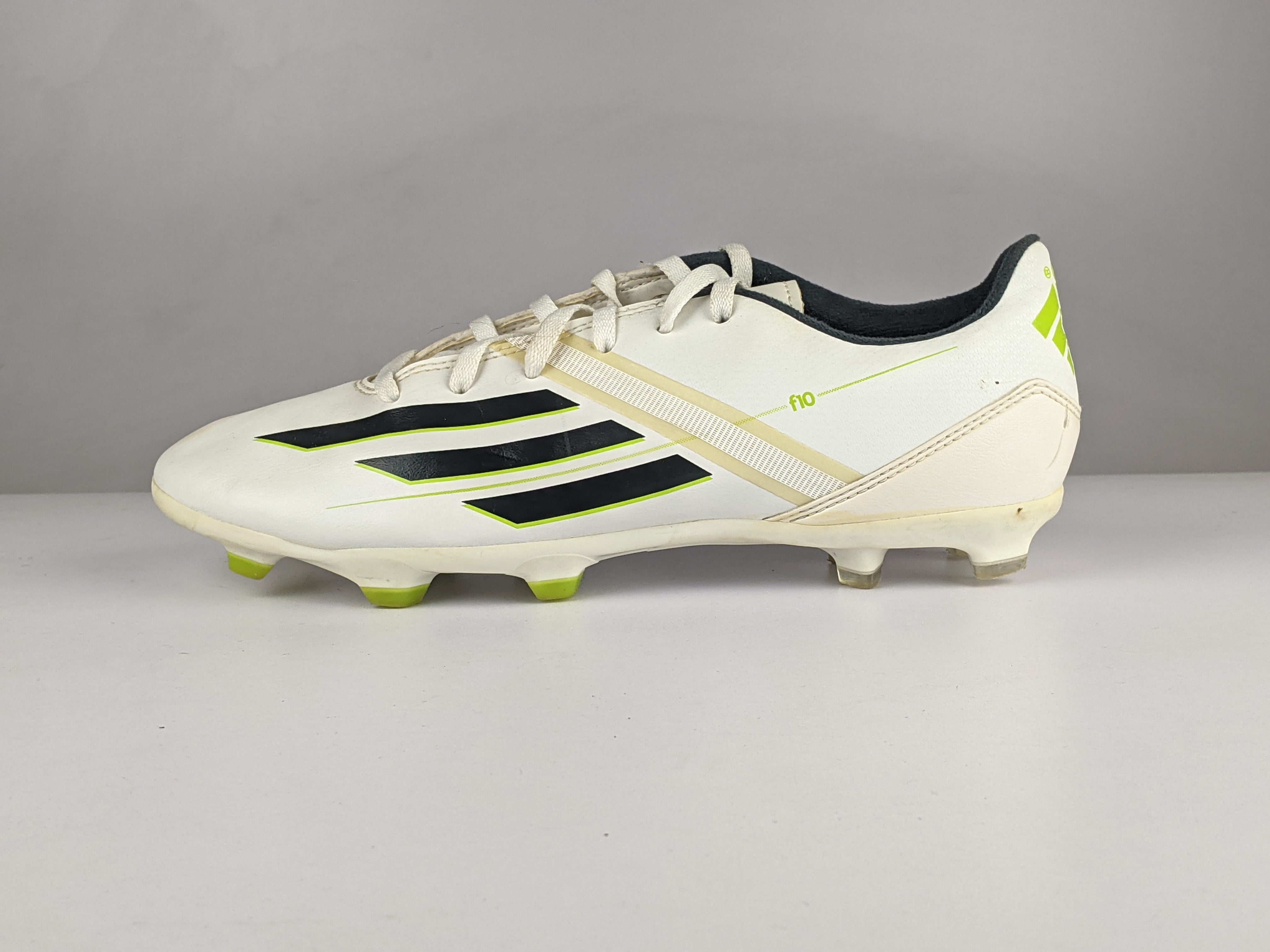 Adidas football shoes price in pakistan 2019 hotsell