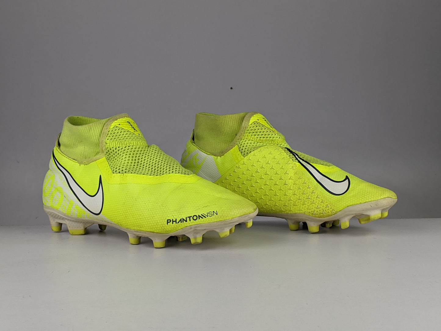 Nike Phantom VSN Academy FG 'Volt/White