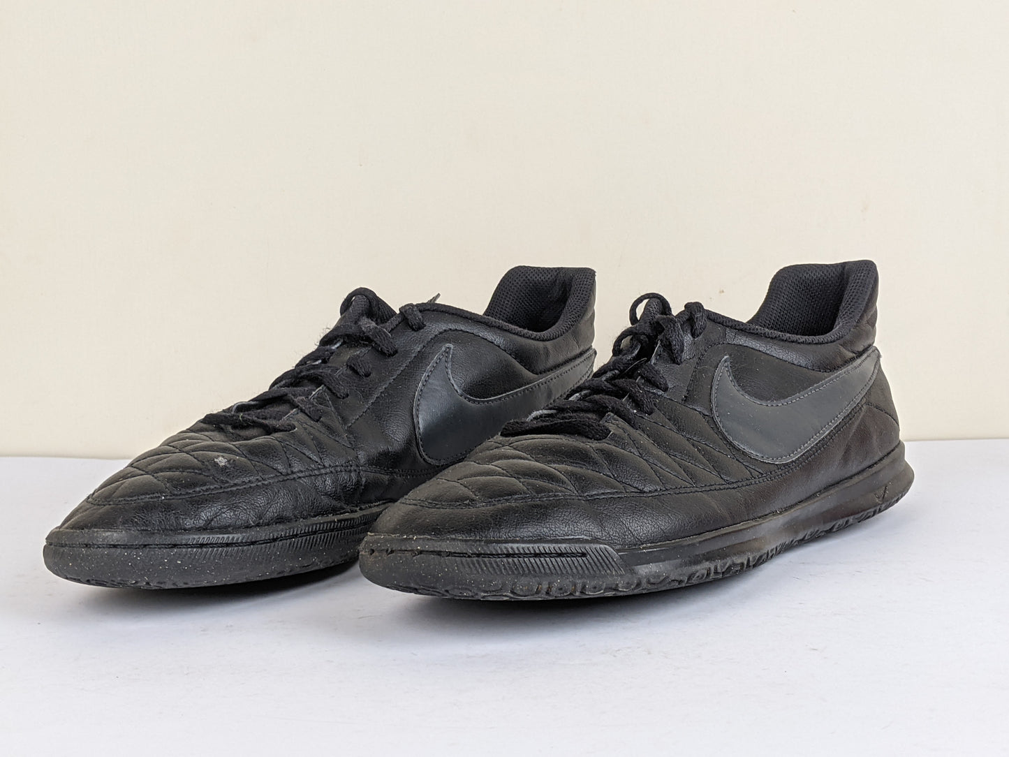 Nike Majestry IC 'Black