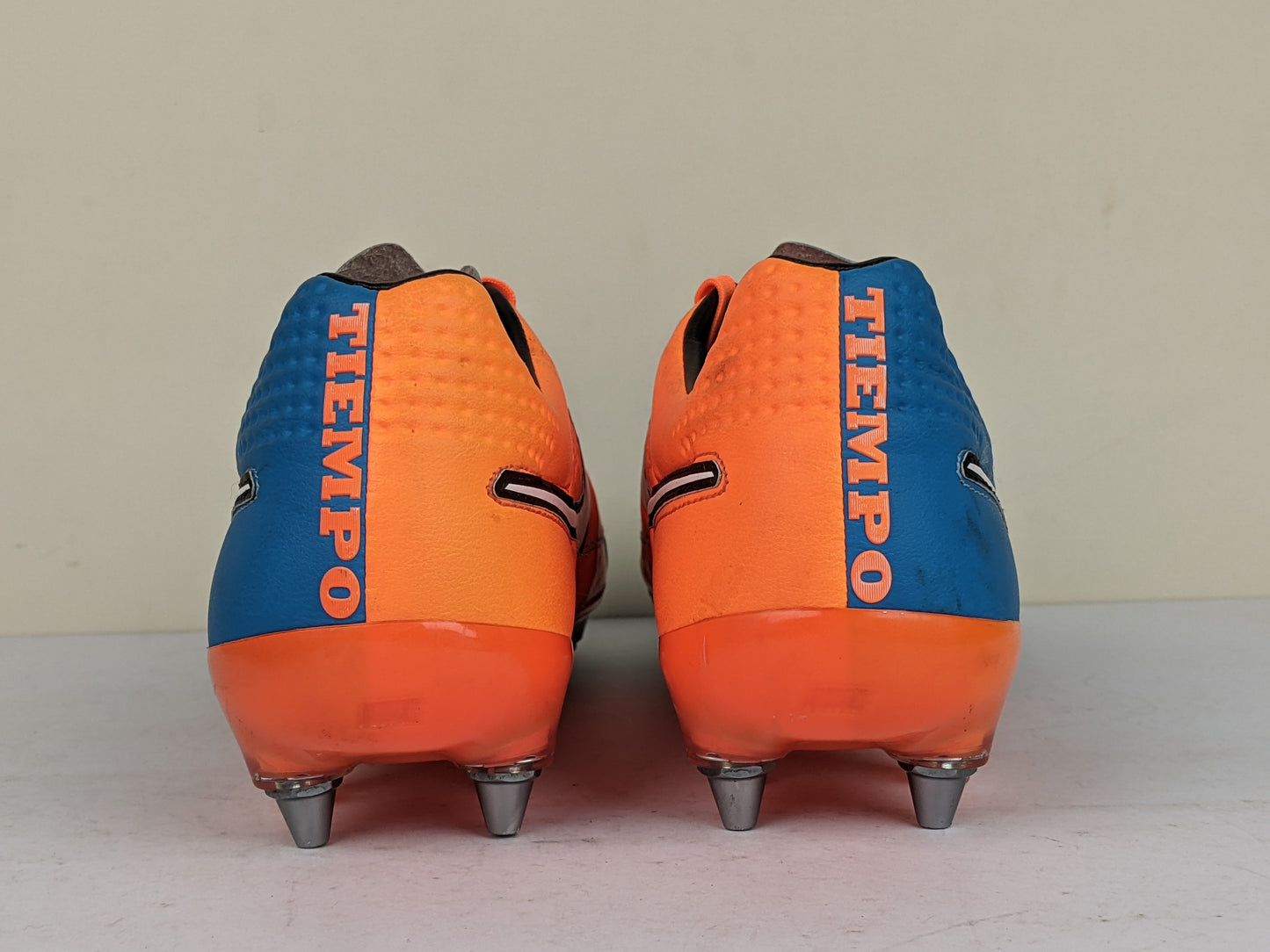 Nike Tiempo Legend V ACC SG-PRO Neo Turquoise/White/Hyper Crimson/Black (Brand New)