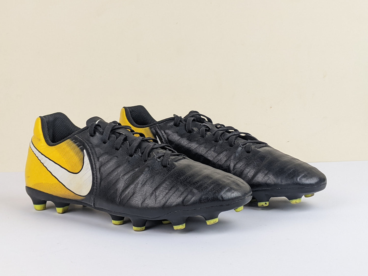 Nike Tiempo Rio IV FG 'Black/Yellow