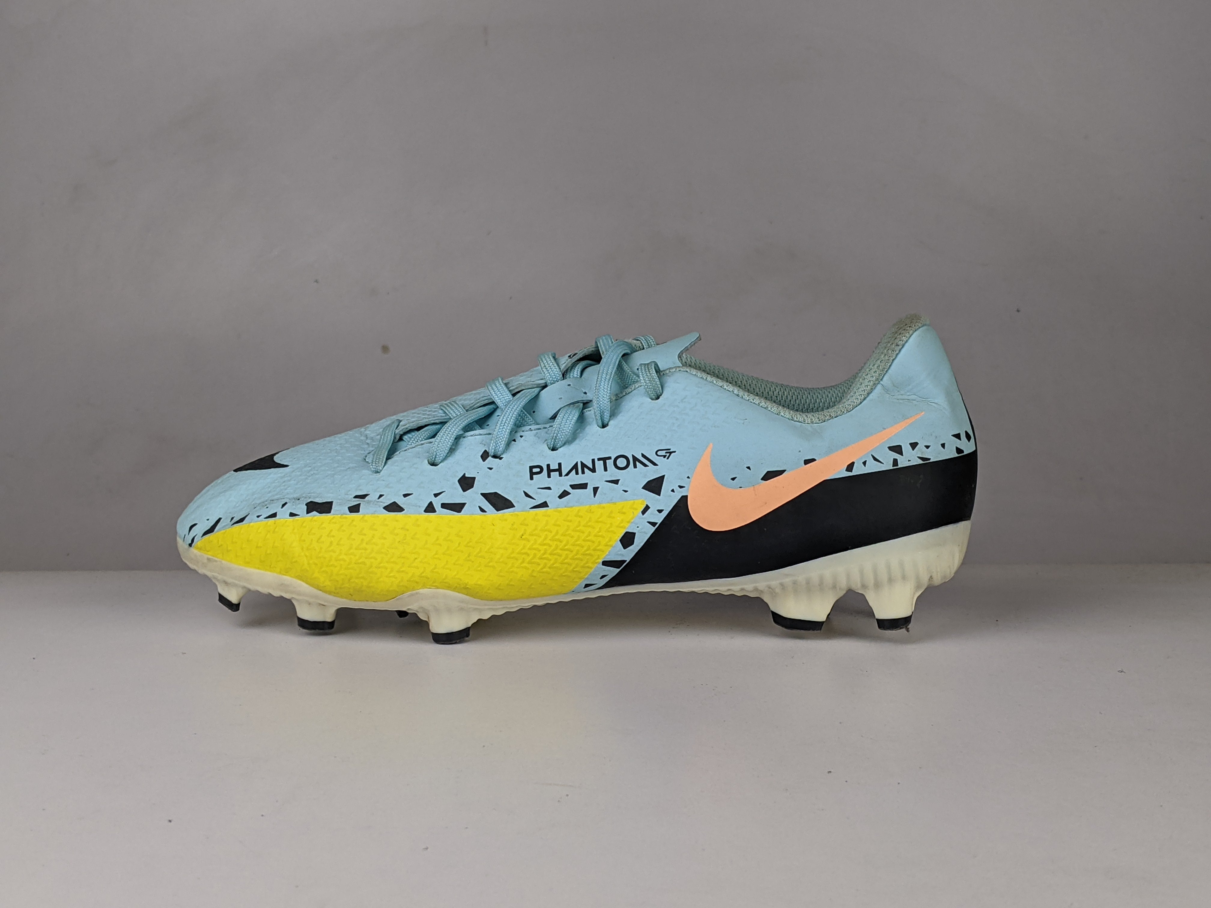 Buy Original Football Shoes and Grippers Online Shopping in Pakistan Page 4 Athletic Corner