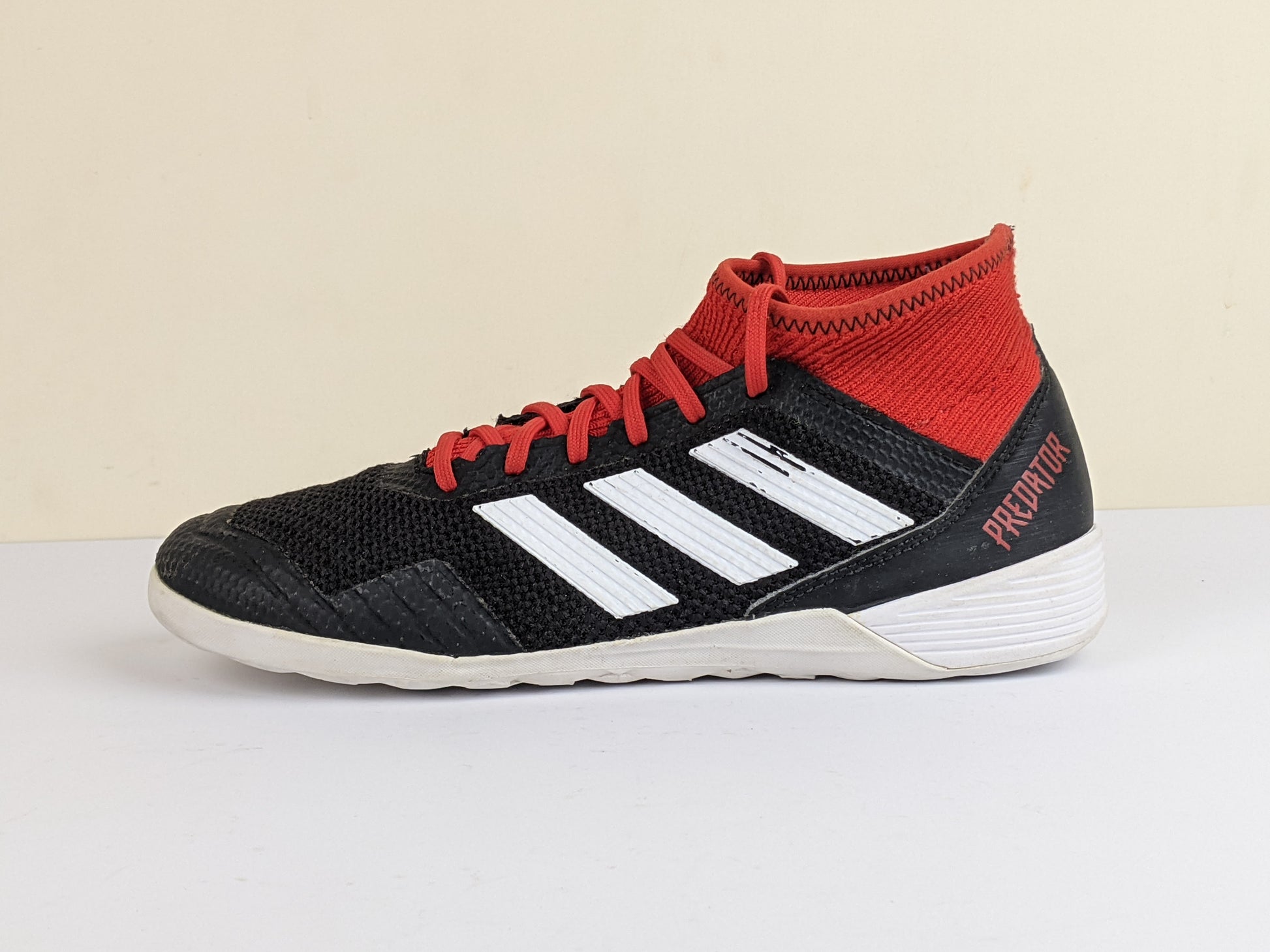 adidas Predator Tango 18.3 IN Team Mode - Core Black/Footwear White/Red