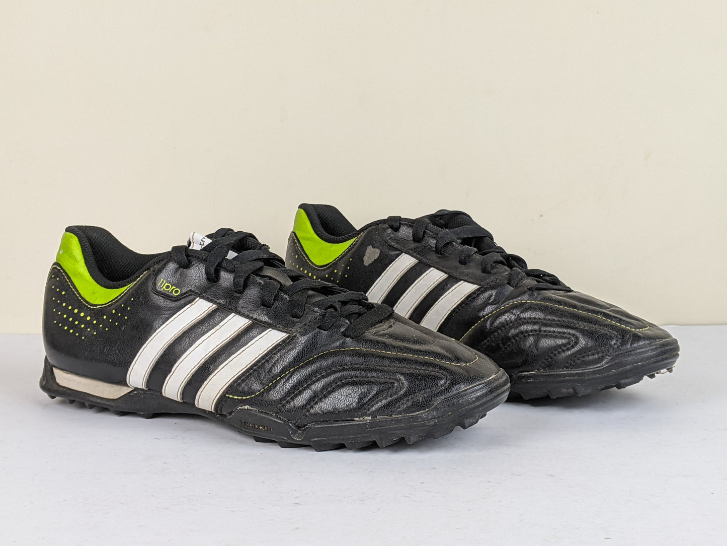 adidas 11Questra TRX TF 'Black/White