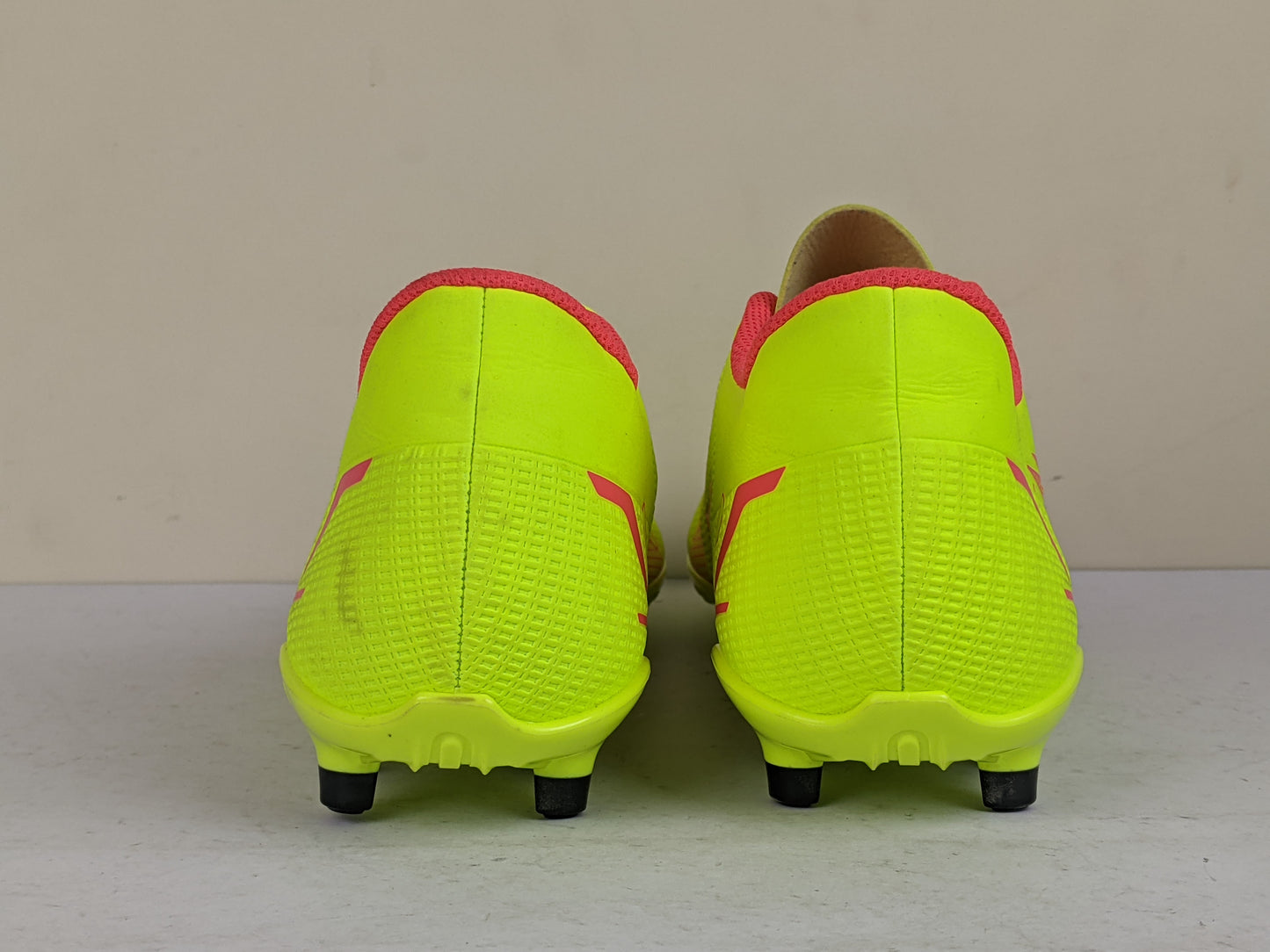 Nike Mercurial Vapor 14 Club MG Motivation - Volt/Bright Crimson (Brand New)