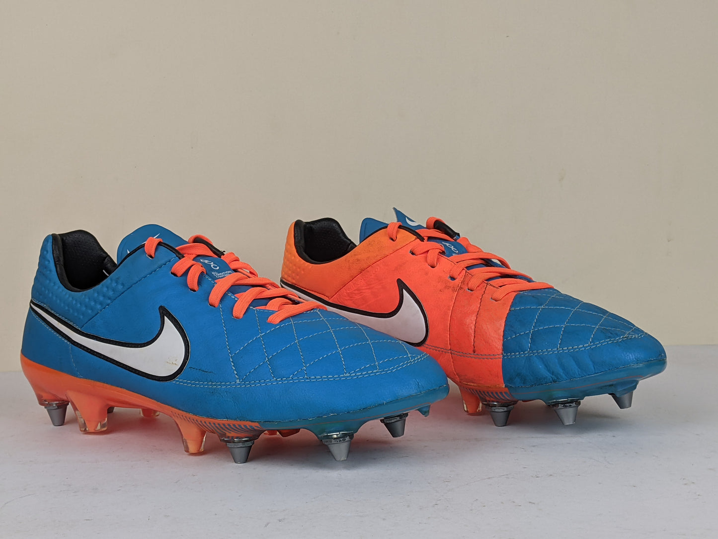 Nike Tiempo Legend V ACC SG-PRO Neo Turquoise/White/Hyper Crimson/Black (Brand New)