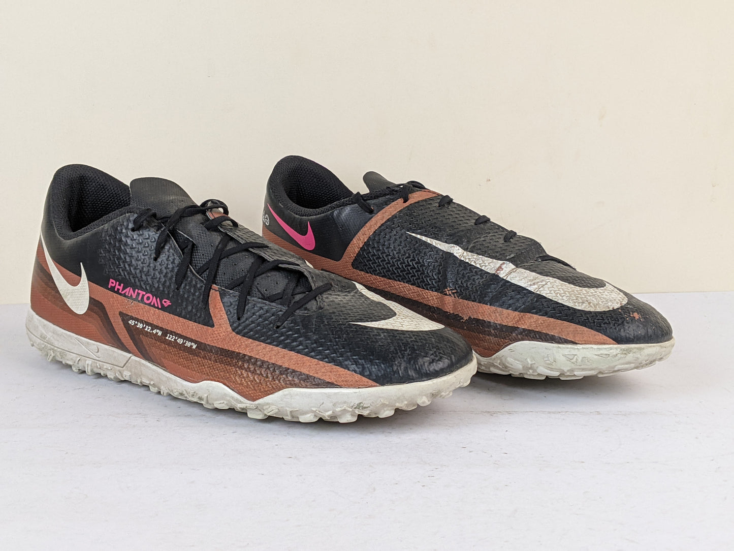 Nike Phantom GT 2 Club TF Generation - Metallic Copper/White/Black (Slightly Damaged)