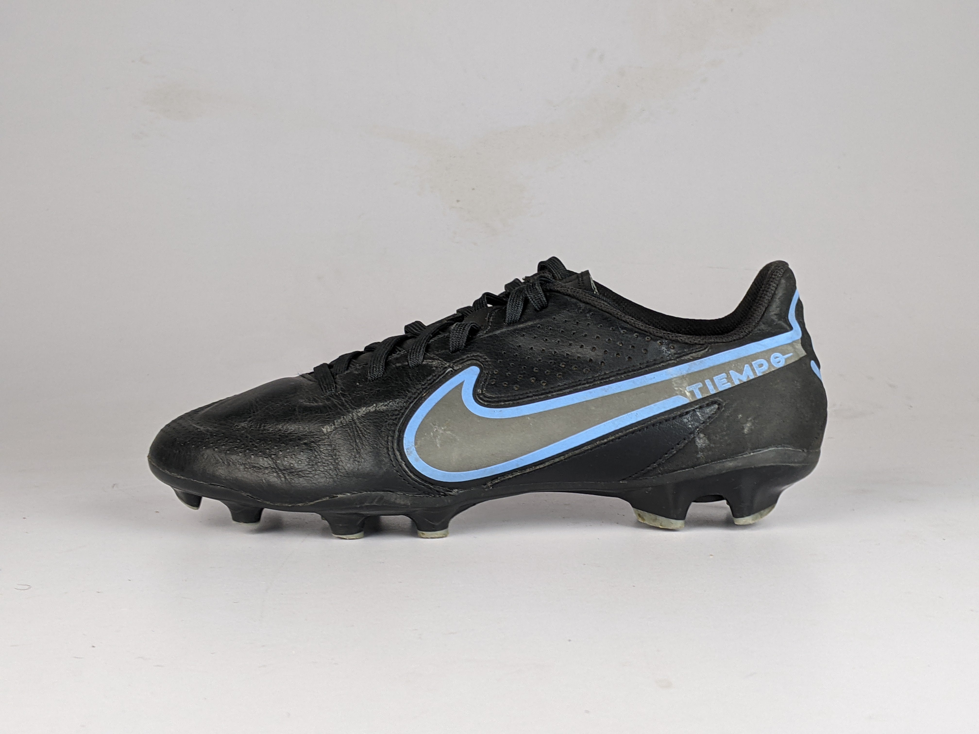 Black and blue tiempos on sale