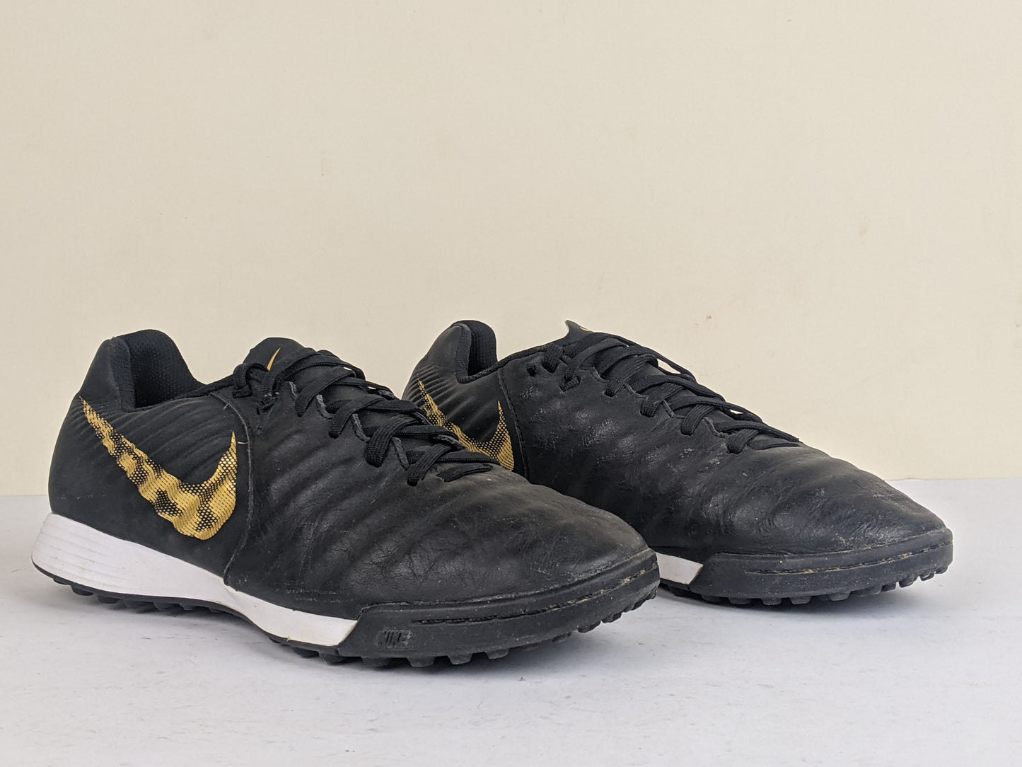 Nike Tiempo Legend 7 Academy TF 'Black Gold'