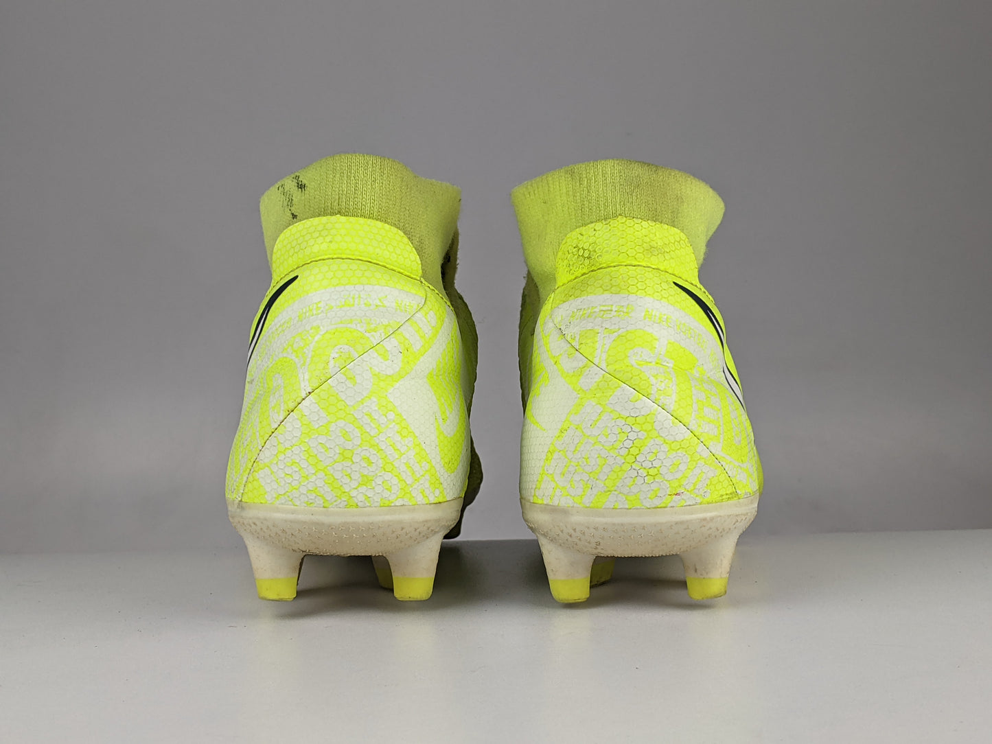 Nike Phantom VSN Academy FG 'Volt/White