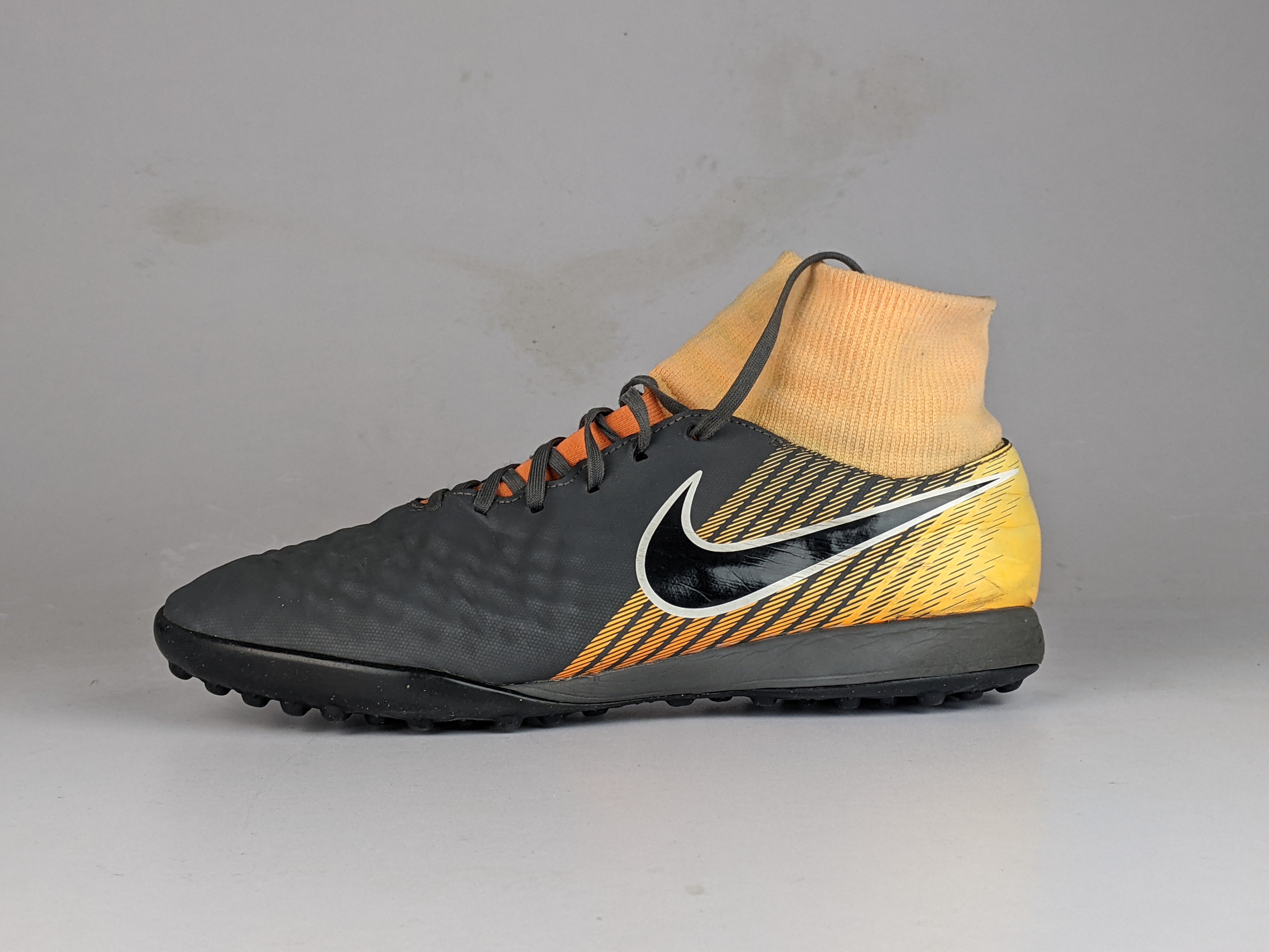 Buy football hot sale shoes online