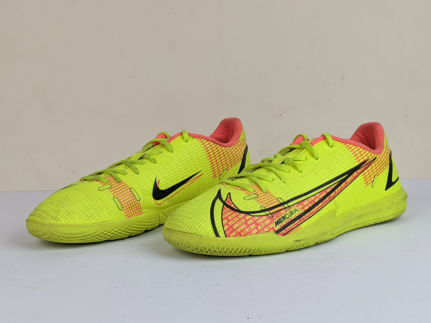 Nike Mercurial Vapor 14 Academy IC Motivation - Volt/Bright Crimson Kids