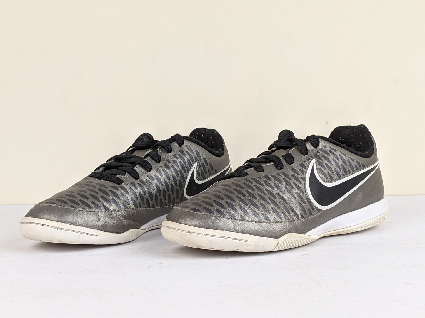 Nike Magista Onda IC Metalic Pewter/Black/White Kids (Slightly Damaged)