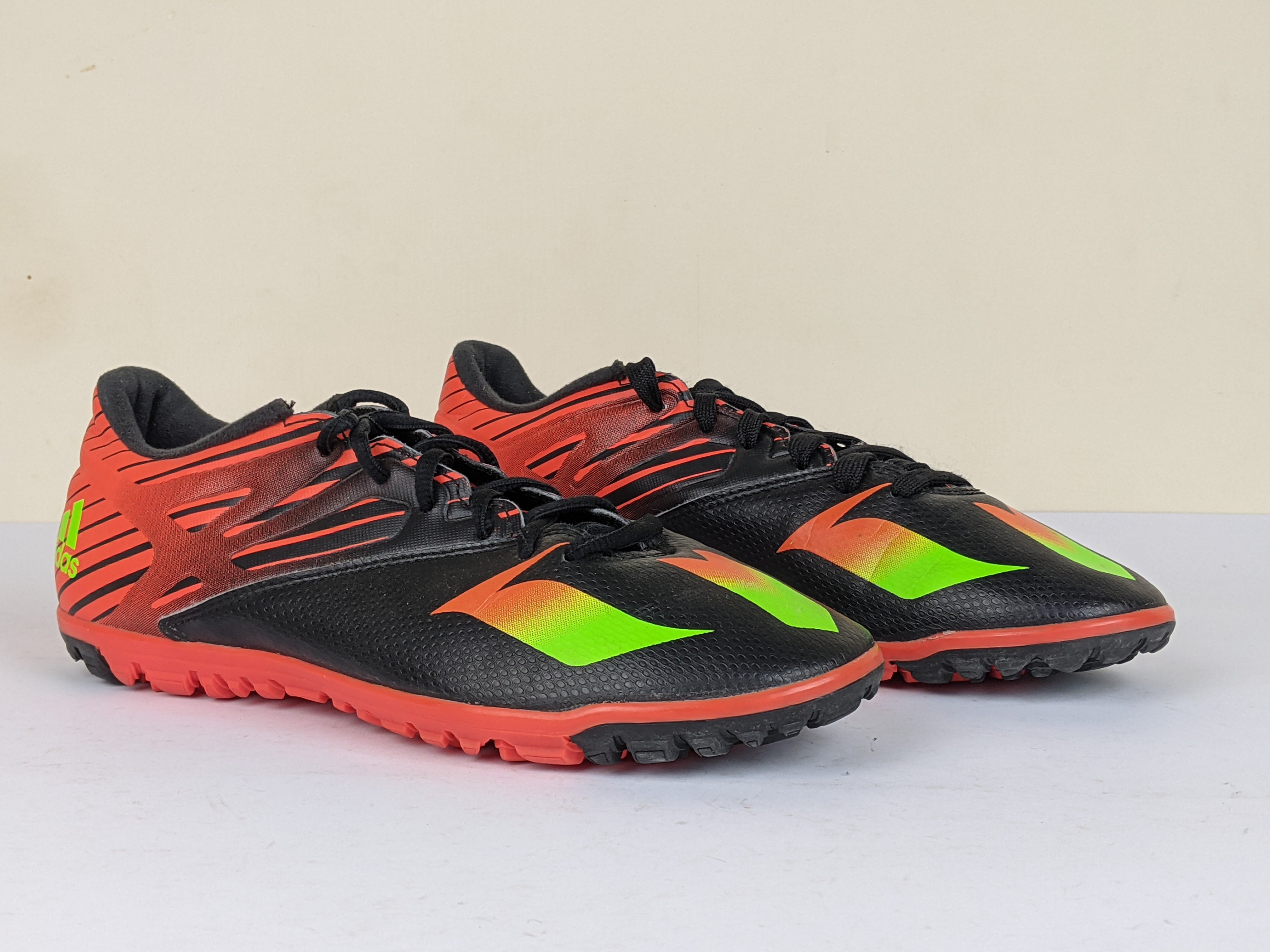 Adidas messi 15.3 tf hotsell