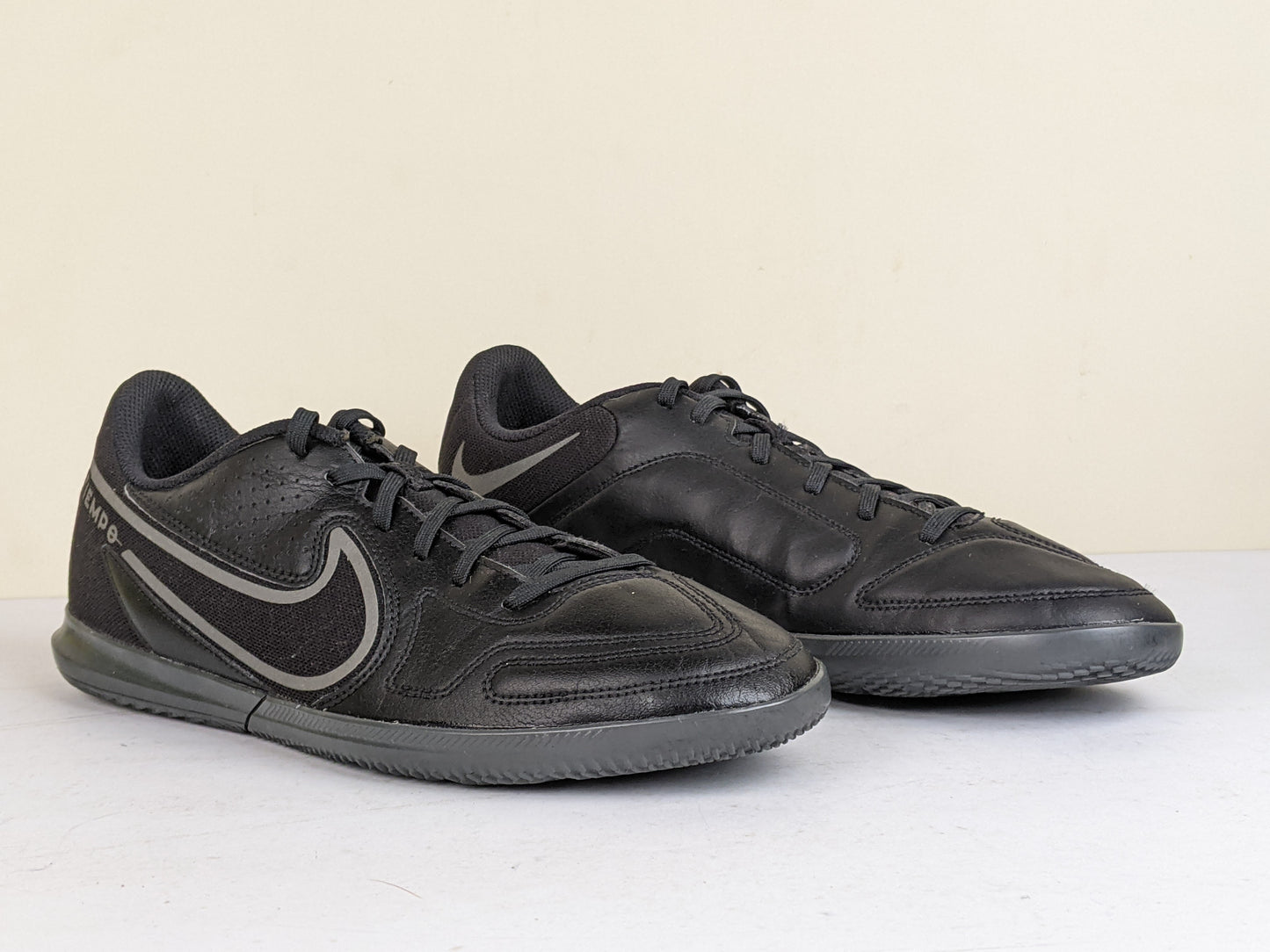 Nike Tiempo Legend 9 Club IC Renew - Black/Iron Grey