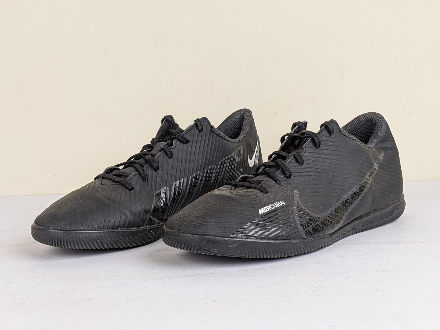 Nike Mercurial Vapor 15 Club IC - Black/Smoke Grey/Summit White/Volt