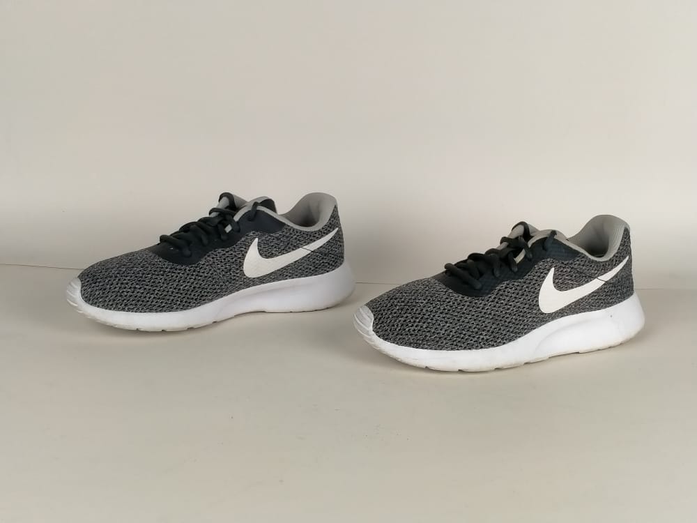 Nike Wmns Tanjun SE 'Antrhacite White/Black'