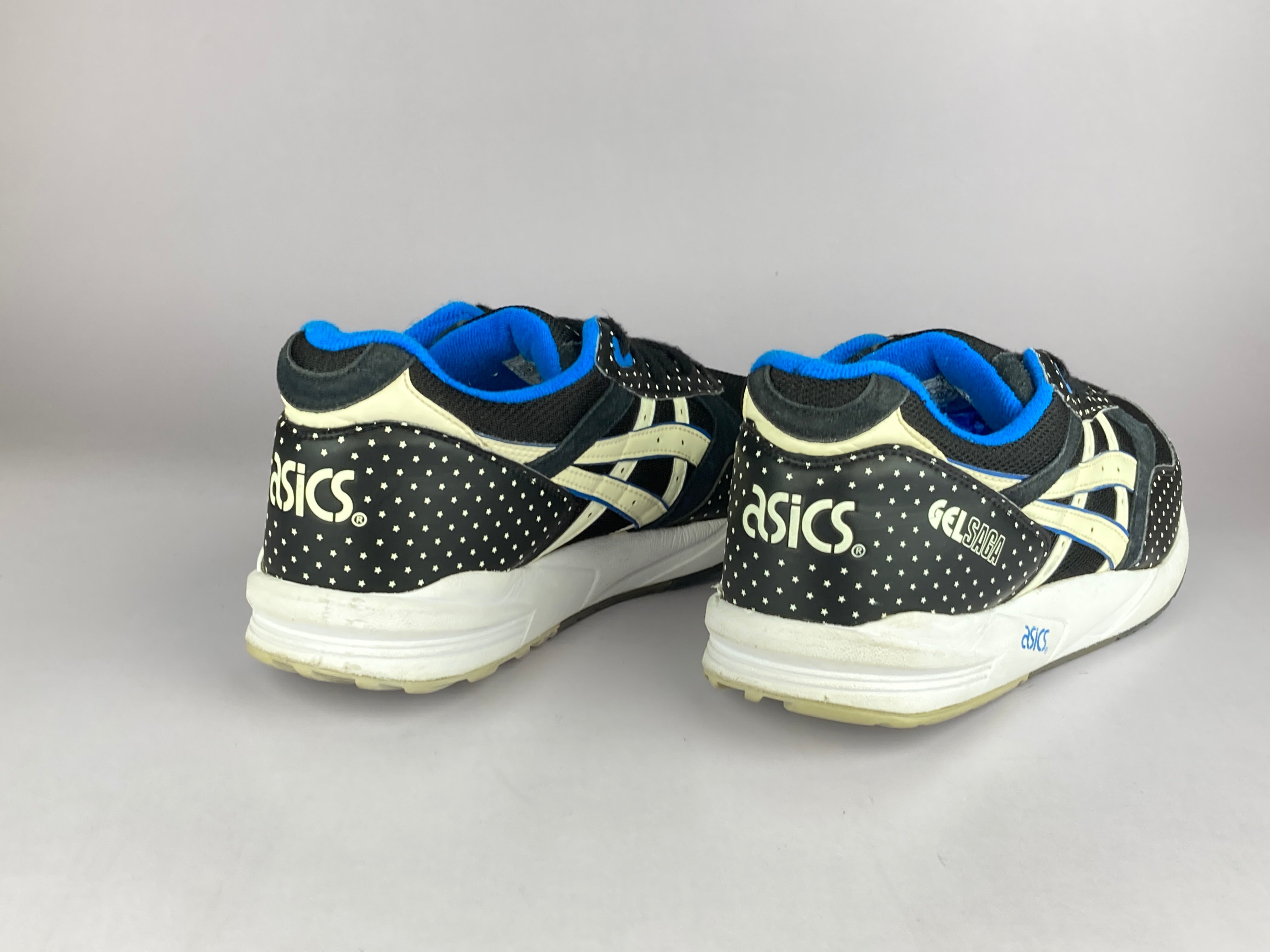 Gel saga asics clearance glow in the dark