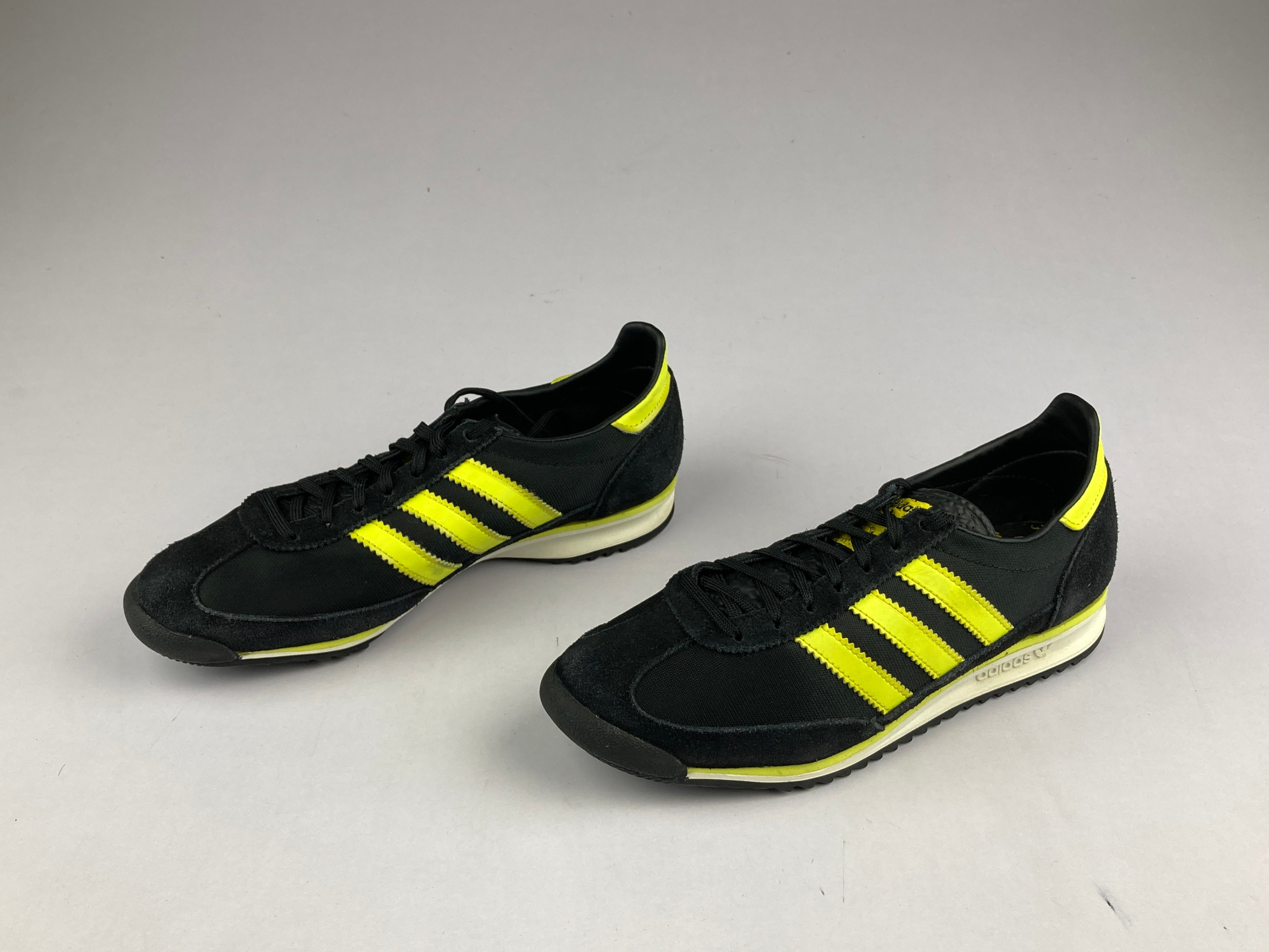 Adidas hotsell sl72 black