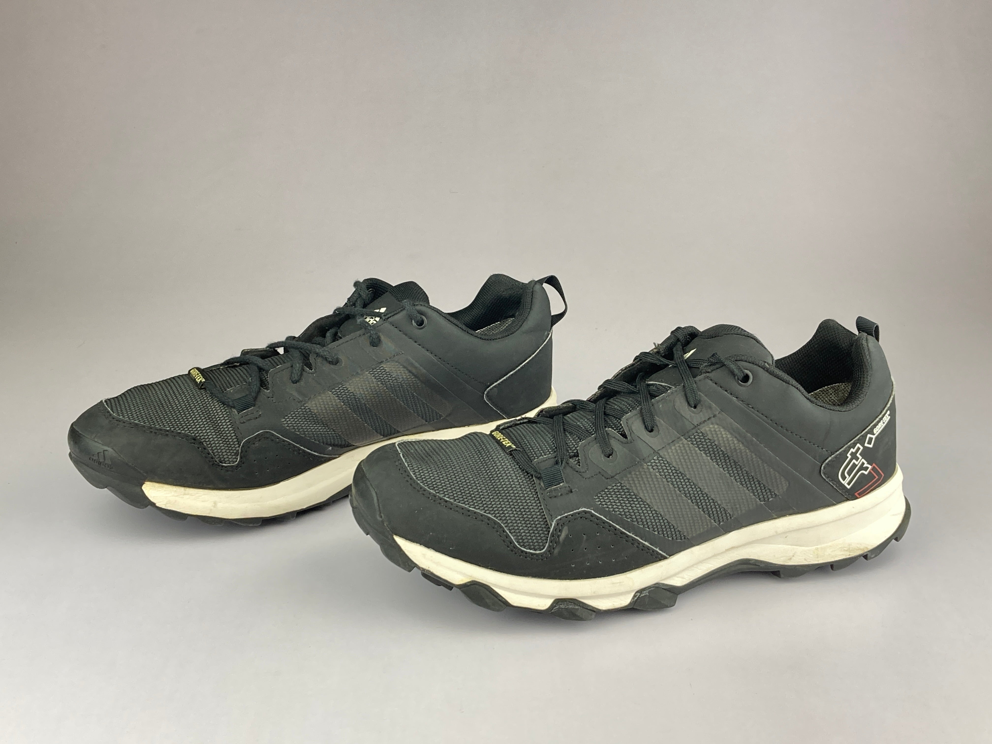 Adidas kanadia outlet 42