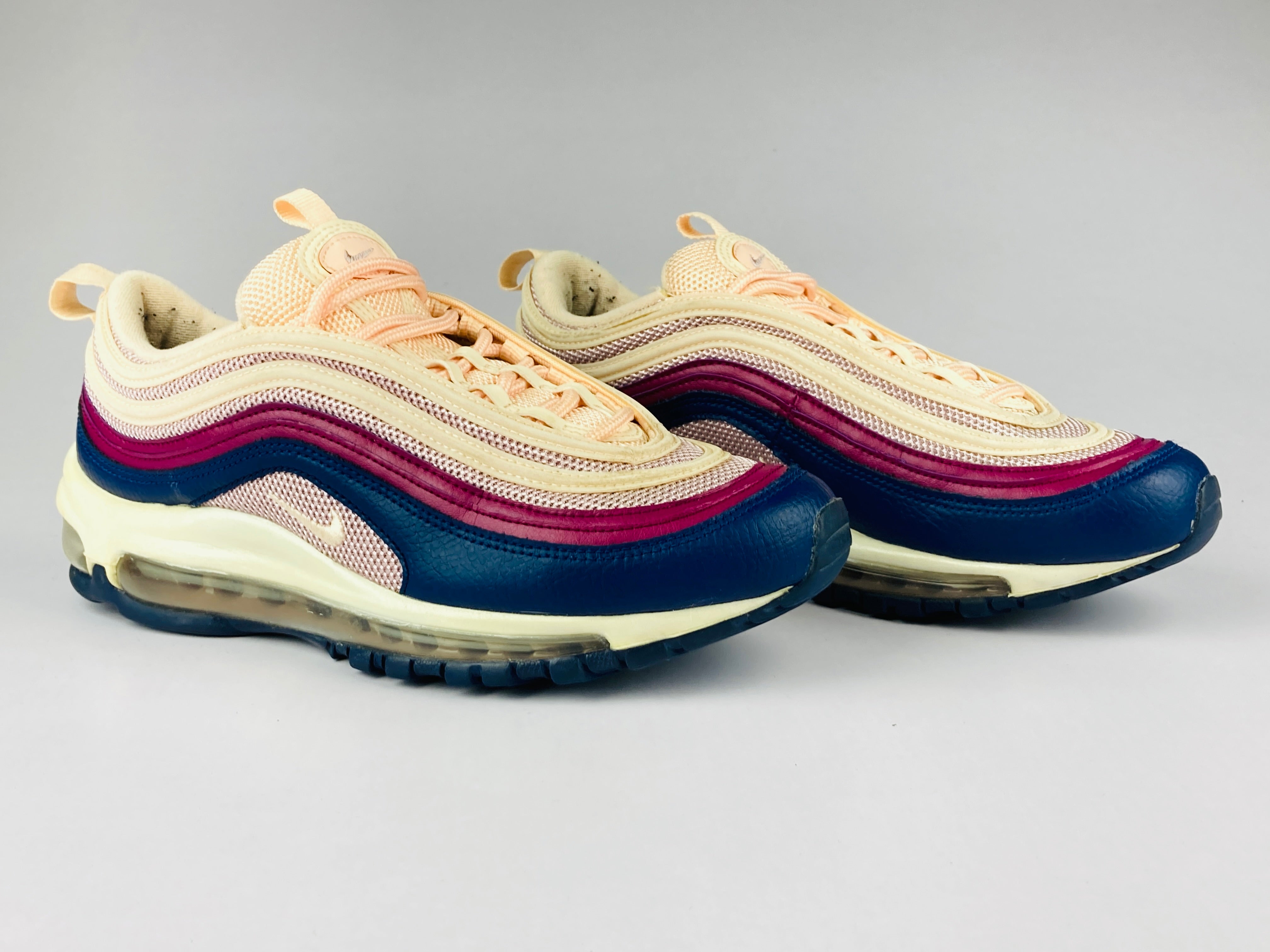 Air max store 97 crimson tint