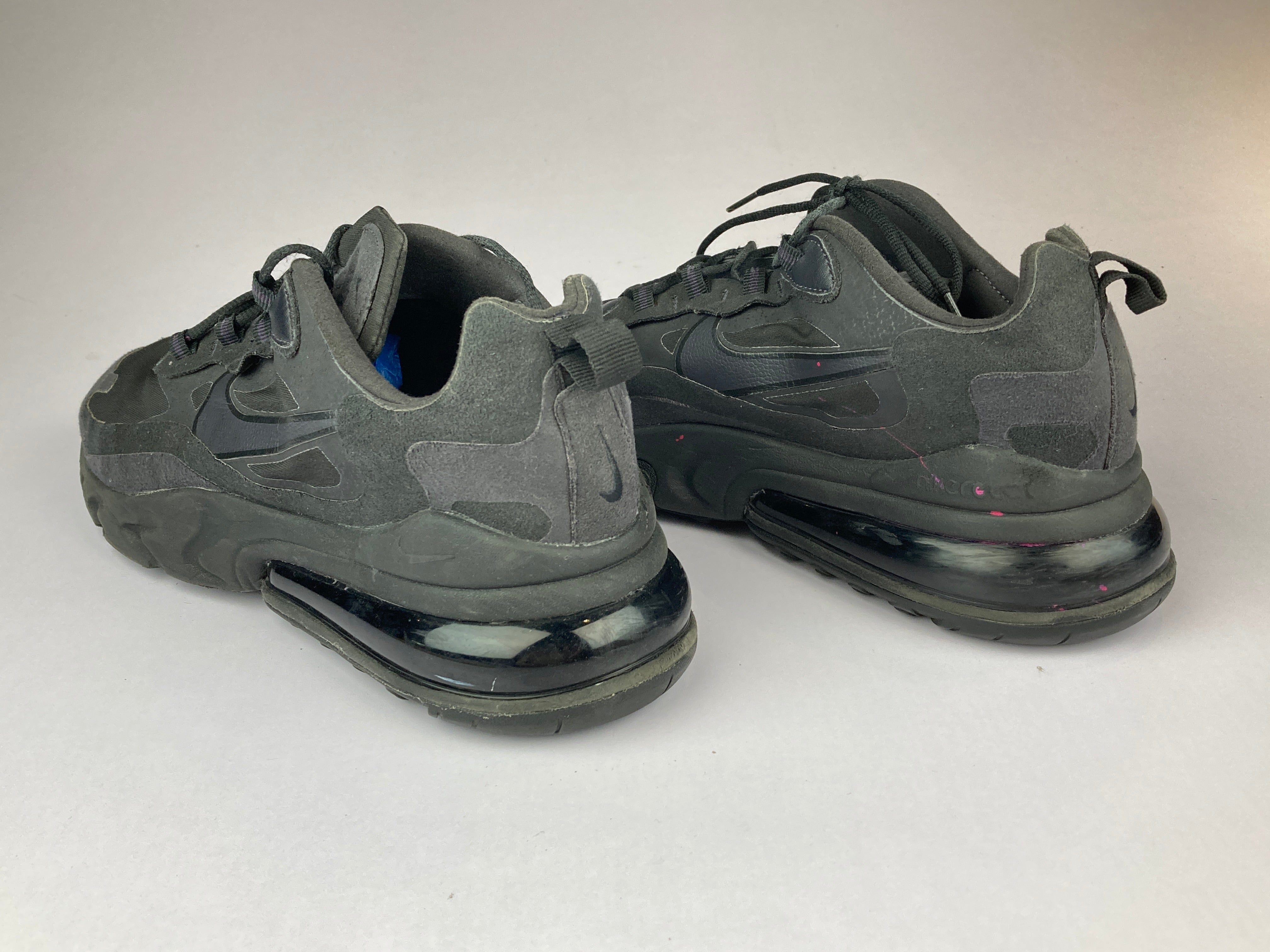 Air max 270 react black/oil grey sale